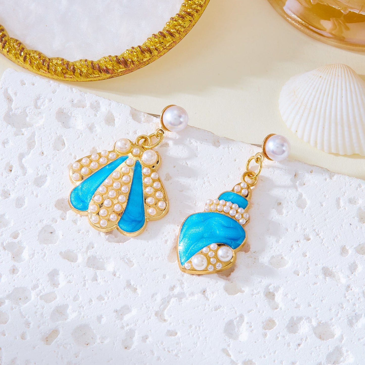 Isla Seashell Earrings