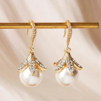 Isabella Luxe Pearl Earrings